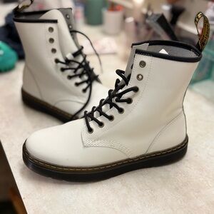 Dr marten size women size 9